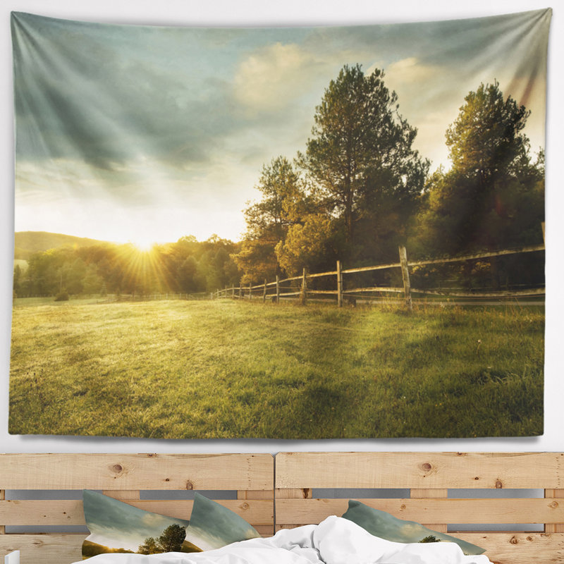Paysage, beau lever de soleil dans la tapisserie de la ferme, H 78 po x l 92 po
