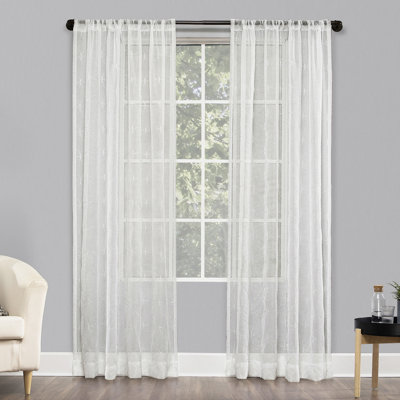 Panneau de rideau transparent avec passe-tringle brodé - Basics by Wayfair ™