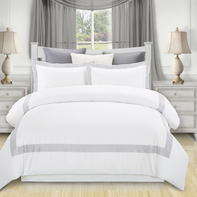 Glenmont Traditional Sateen Geometric Shapes Duvet Cover