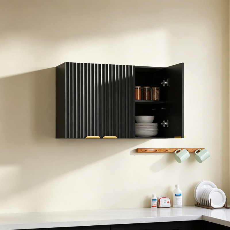 Armoire de rangement murale à 3 portes avec tablette réglable, conception cannelée pour salle de bain, salle de lavage, cuisine et garage, bois aggloméré, l 35,43 po x H 23,62 po x P 11,81 po