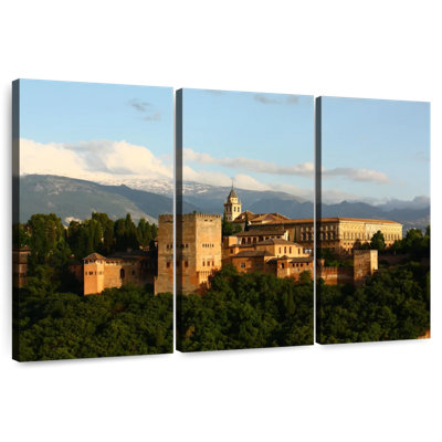Rorry Alhambra Palace In Spain
