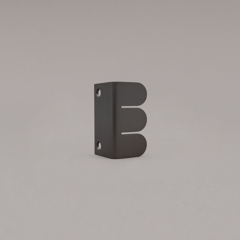 Sweep Edge Pull, Graphite