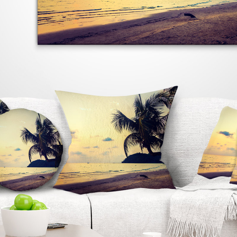 Coussin seascape de sapin de coco silhouette, 16 po x 1 po