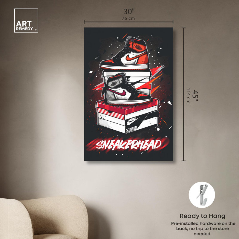 «Sneakerhead Motion Canvas» par Art Remedy, H 45 po x l 30 po, Toile tendue sur cadre, Ne s’applique pas
