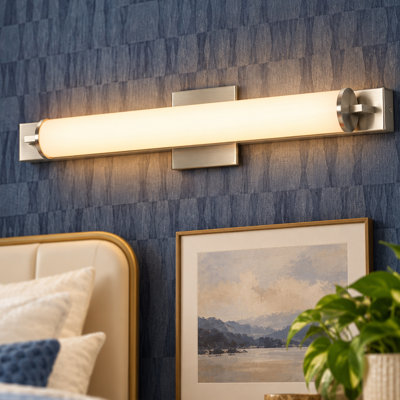 Applique murale linéaire pour salle de bain à DEL avec finition nickel électrolytique et abat-jour PC