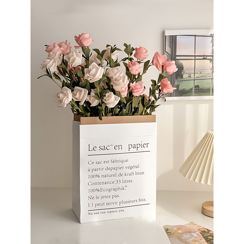 Arrangement de roses en boîte, Rose / blanc