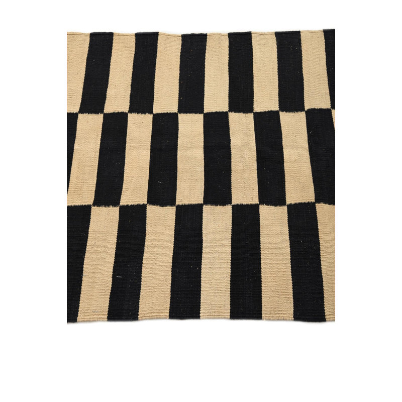 Tapis noir et blanc Ohlson
