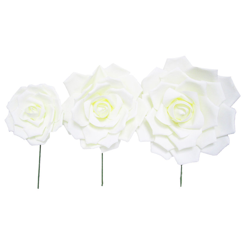 Tige de rose géante en mousse, H 16 po x l 16 po x P 5,5 po