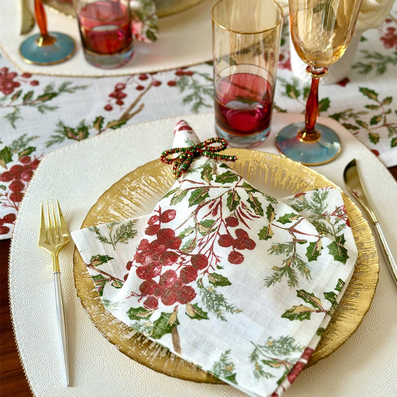 Holly Berry 21" Napkin