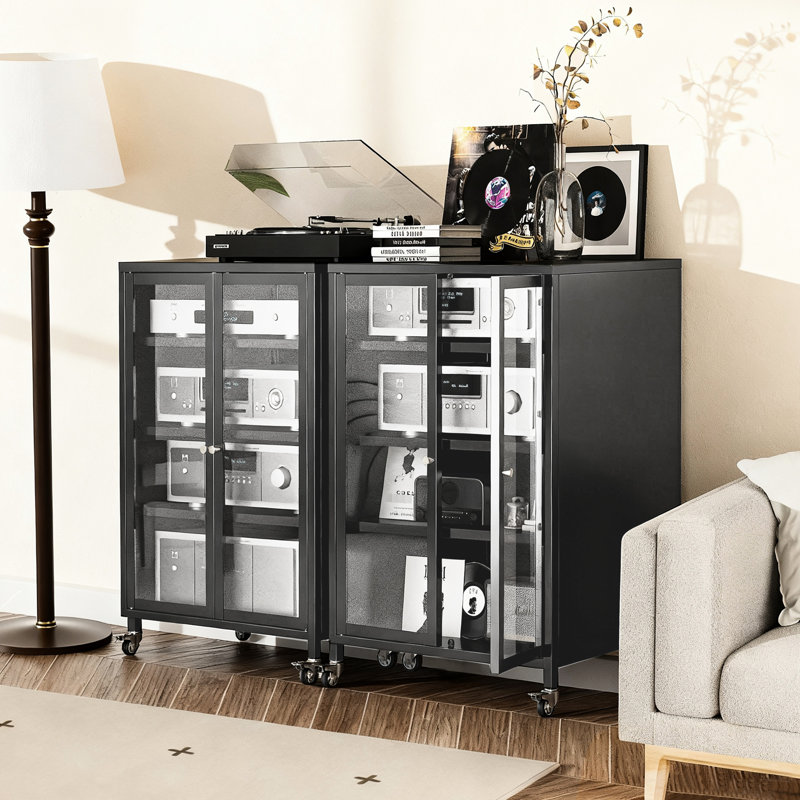 Meuble de rangement de 91 cm de haut pour équipement audiovisuel dans le salon, 4 tablettes en verre ajustables, structure en acier robuste et roulettes, montage facile.