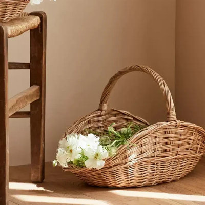 Panier de récolte en osier avec poignées