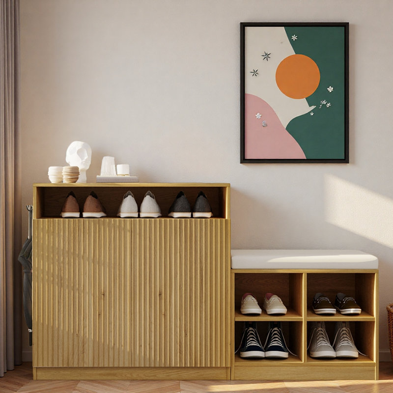 Élégante armoire à chaussures avec 2 portes, 3 tablettes réglables à 3 niveaux, un espace ouvert, des crochets, un banc à chaussures avec 4 étagères à chaussures ouvertes et un coussin amovible