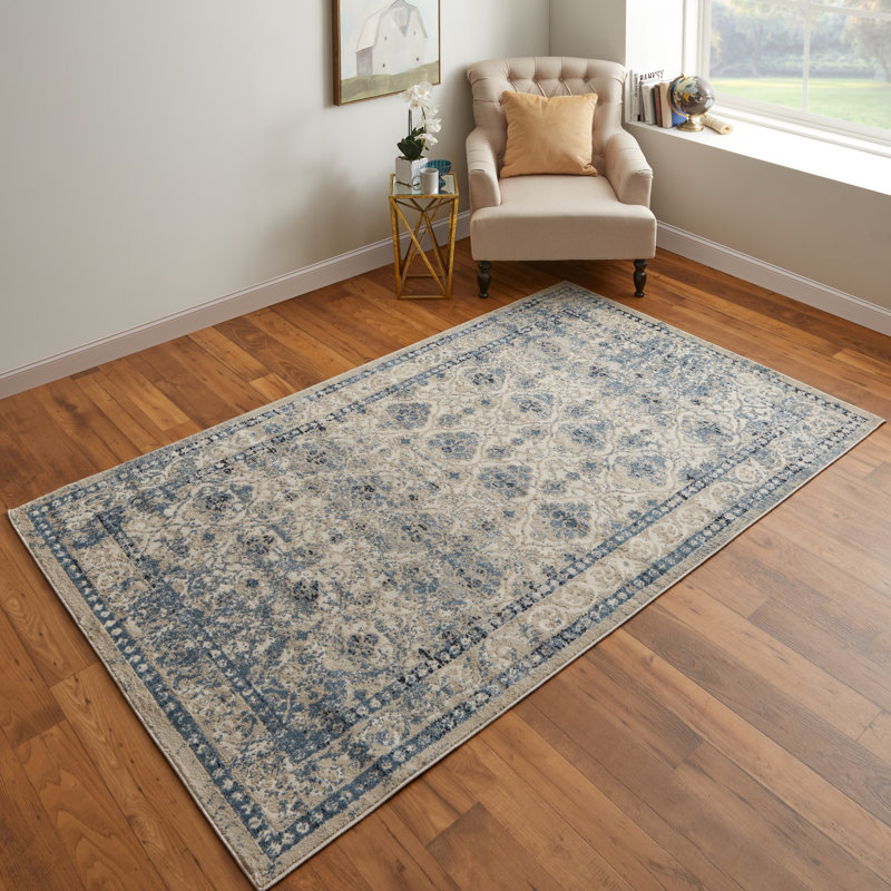 Iluka Oriental Indoor Rug, Rectangle 4'3" x 6'3"