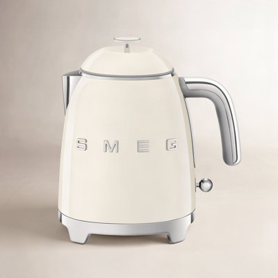 SMEG 50s Style 3-Cup Mini Electric Kettle