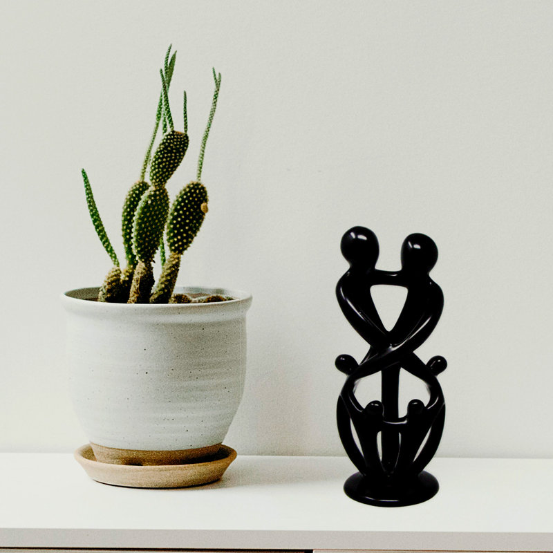 Figurine de famille Gregers, H 10 po x l 4 po x P 4 po