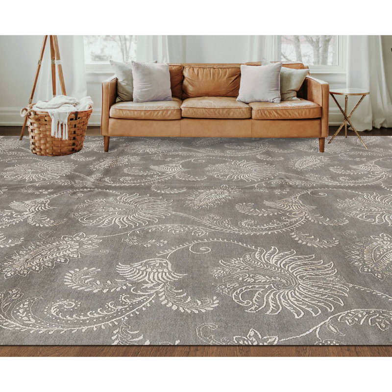 Chantel Floral Area Rug in Gray