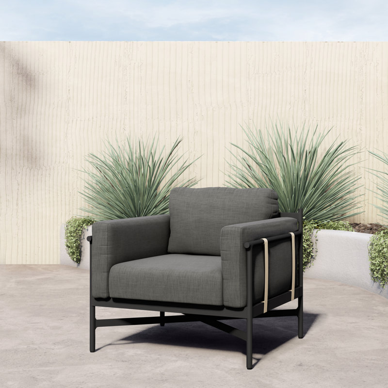 Chaise de patio avec coussins Iffie, Venao Charcoal