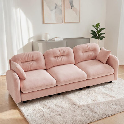 Canapé à trois places Geneveve en tissu chenille, conception ergonomique, mousse haute densité, accoudoirs élégants, base en bois de haute qualité, s'adapte facilement aux salons
