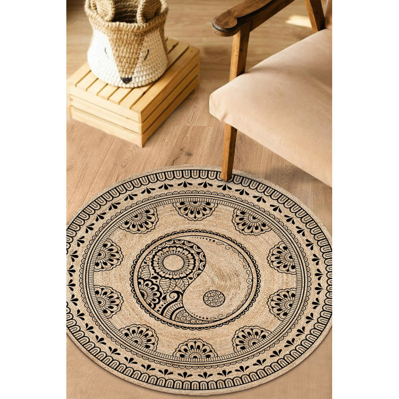 Tapis rond intérieur / extérieur beige tissé à la machine Permelia, Rond 4 pi 11 po