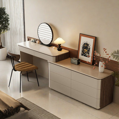 Ghina Vanity
