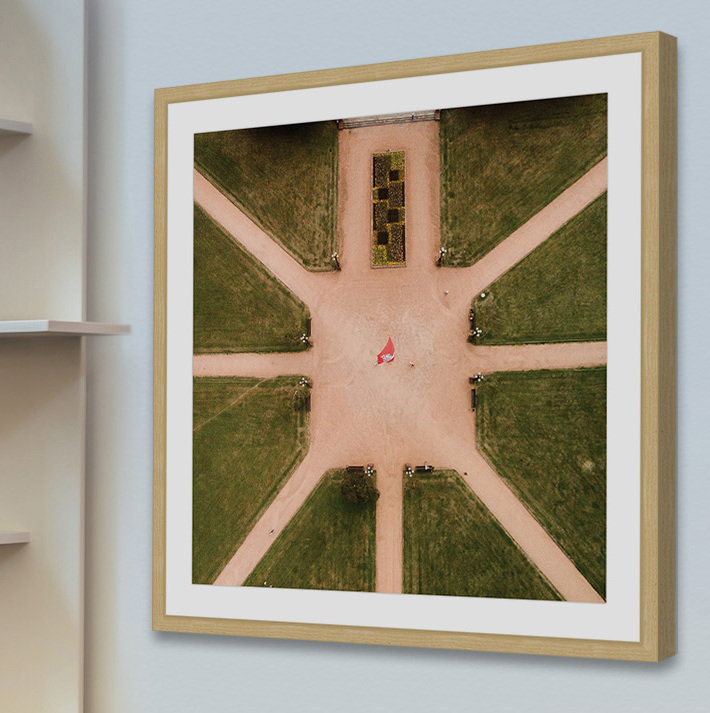 1 Piece Single Picture Frame Wall Art, 41 cm H x 41 cm W x 3.81 cm D
