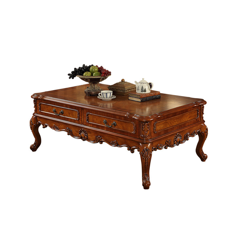 Table basse de style européen en bois massif sculpté