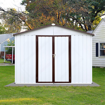 Remise de rangement en métal 8 pi x 10 pi blanc et café