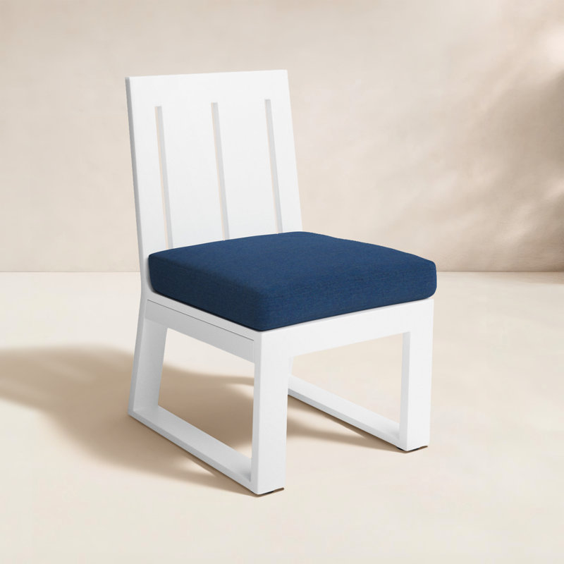 Chaise d'appoint de patio avec coussin Camela, Spectre indigo Sunbrella®