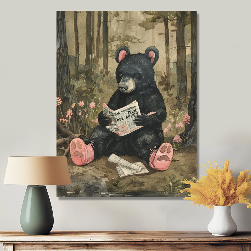 Ours en lisant un journal dans la forêt - ours, art mural, H 32 po x l 24 po x P 1 po, Toile tendue