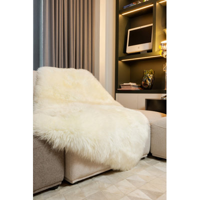 Tapis naturel en peau de mouton Urho
