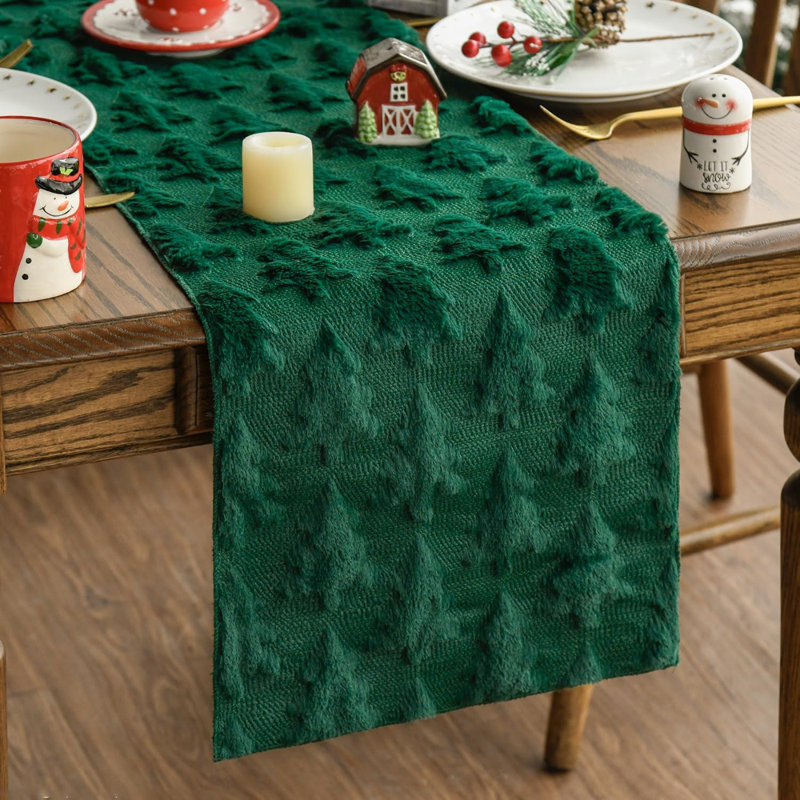 Lilibet Christmas Table Runnner, Green