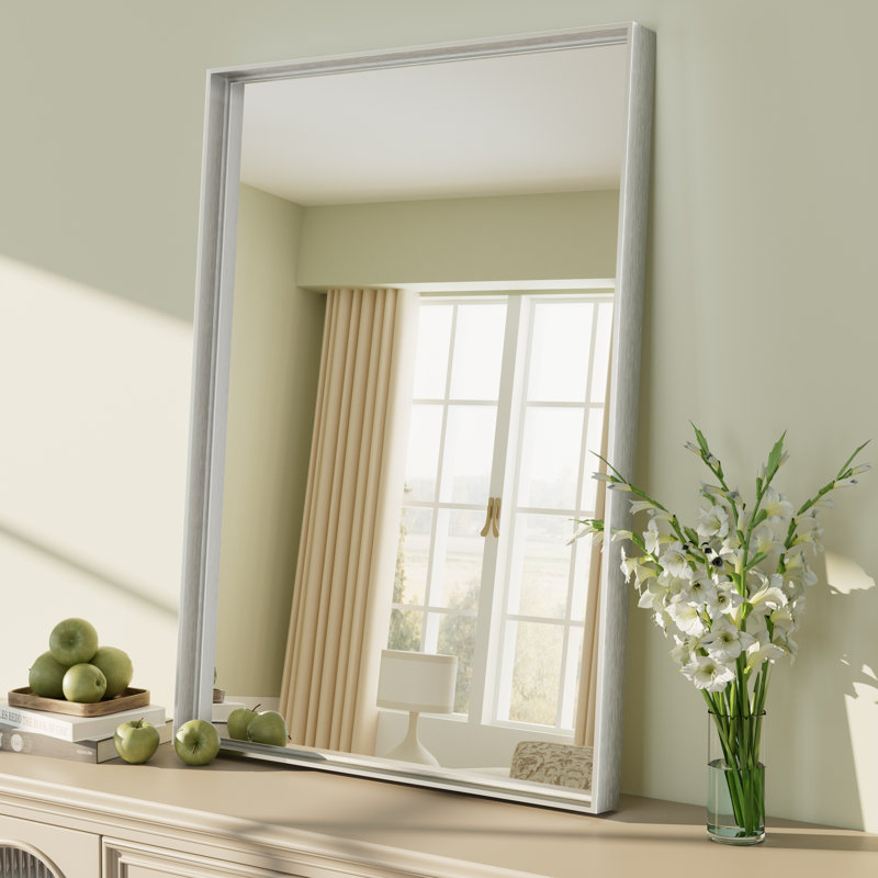 Miroir mural Aevar, 28 po x 20 po, Argent brossé
