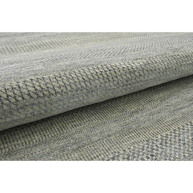 High-Quality Hand-Knotted Silver And Grey Area Rug