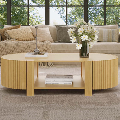 Table basse ovale cannelée avec rangement, plateau spacieux de 47 pouces et deux compartiments ouverts pour les salons modernes