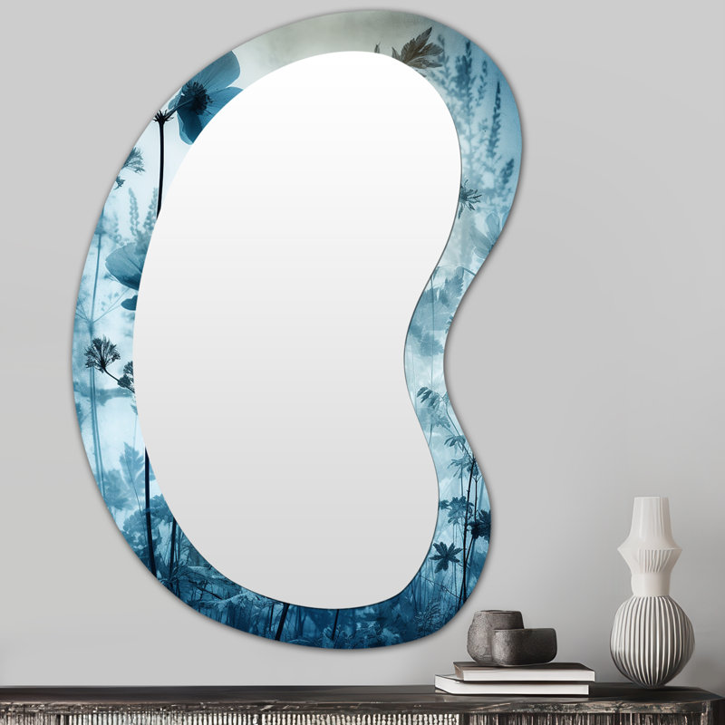 Botanicals rétro en bleu délavé rétro I - miroir mural moderne abstrait aux formes asymétriques, 31 po x 22 po