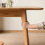 Table en chêne massif naturel avec plateau extensible, de 6 à 8 couverts, résistante à l'eau, design stable, plateau télescopique, fini anti-rayures, idéale pour un usage familial.