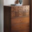 Armoire de rangement minimaliste de style médiéval
