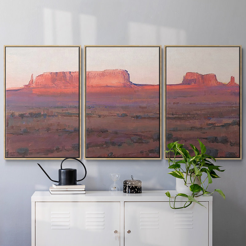 Red Rocks At Dusk I, reproduction d'art encadrée sur toile 3 pièces, H 24 po x l 48 po x P 2 po, Naturel