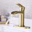 Robinet de lavabo de salle de bain à levier simple avec plaque de pont et bonde escamotable en or brossé-116818816