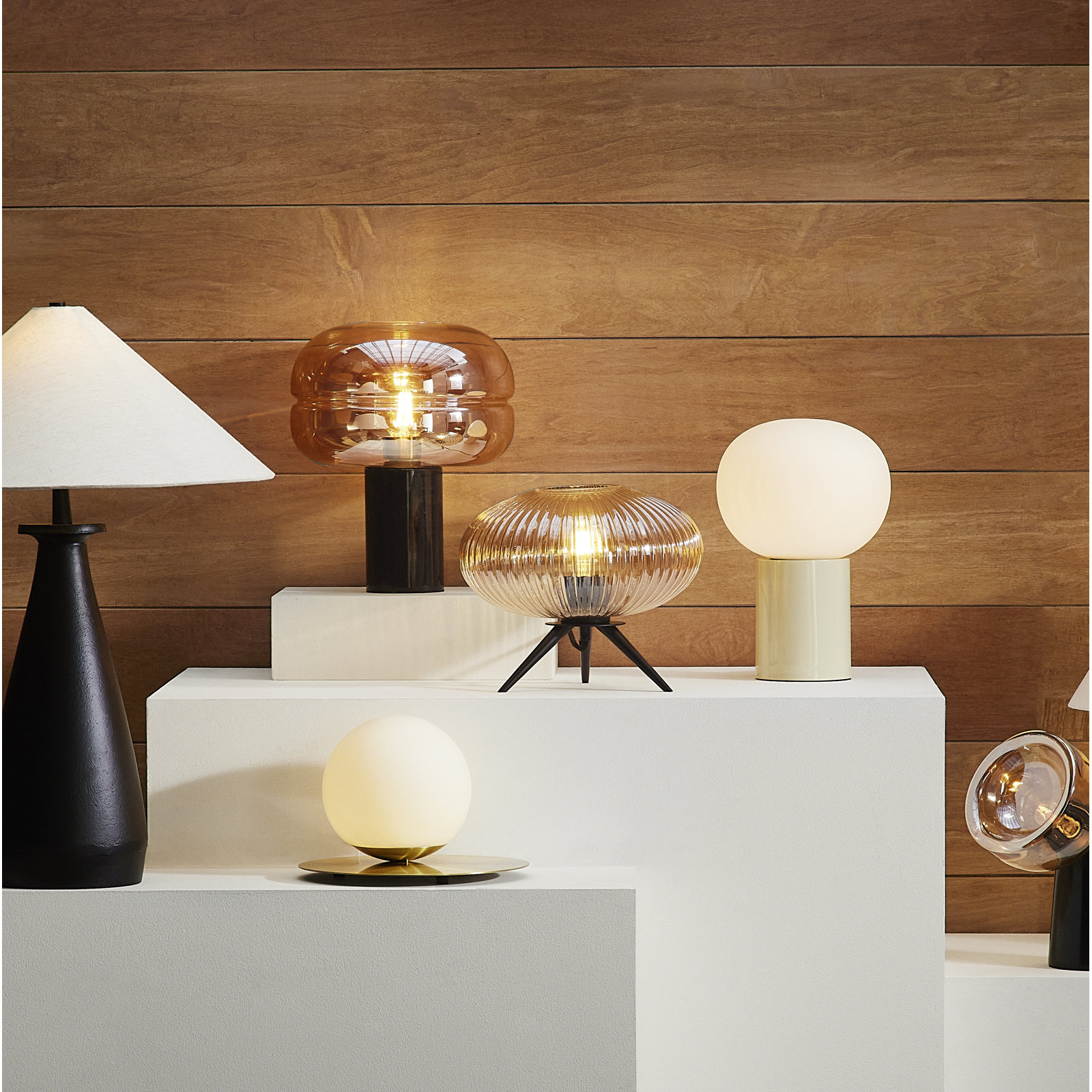 Gorlois Metal Table Lamp