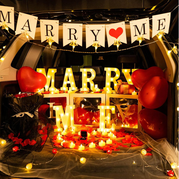 MARRY ME lichtletters huren | Styled Weddings