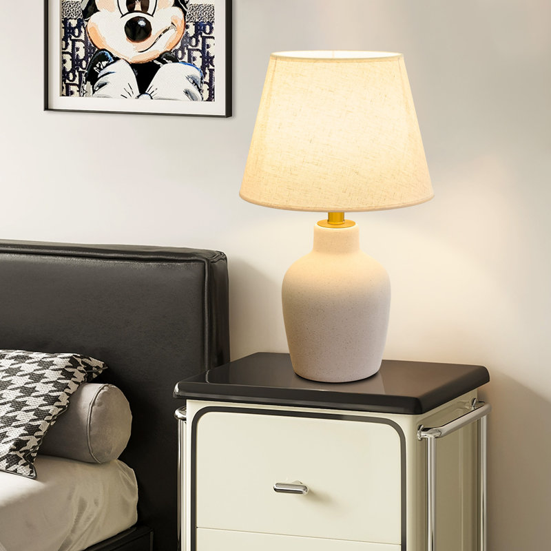 Birdsboro 19.4” Ceramic Table Lamp with Linen Shade, White
