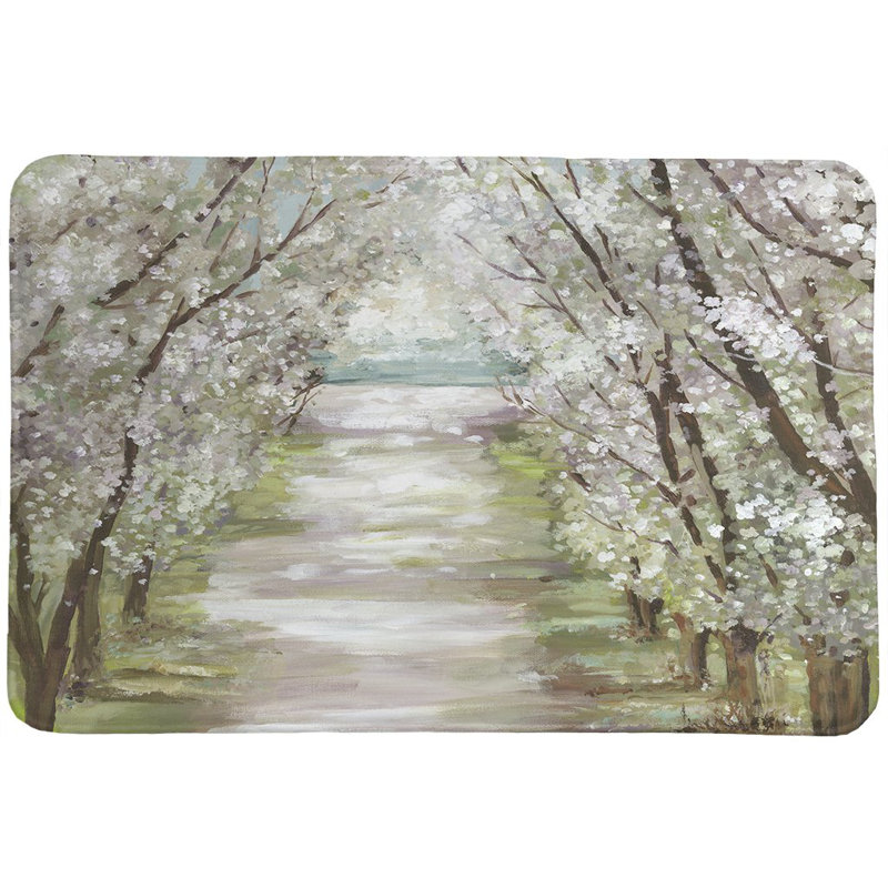 Tapis en mousse à mémoire de forme à travers les arbres par Laural Home