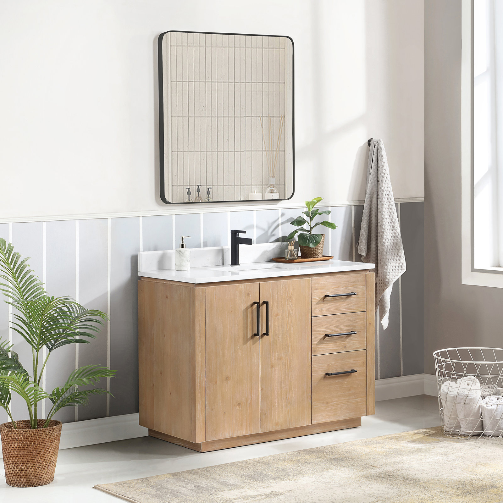 Cloverfield 42'' Single Bathroom Vanity, Fir Wood Brown, Matte Black