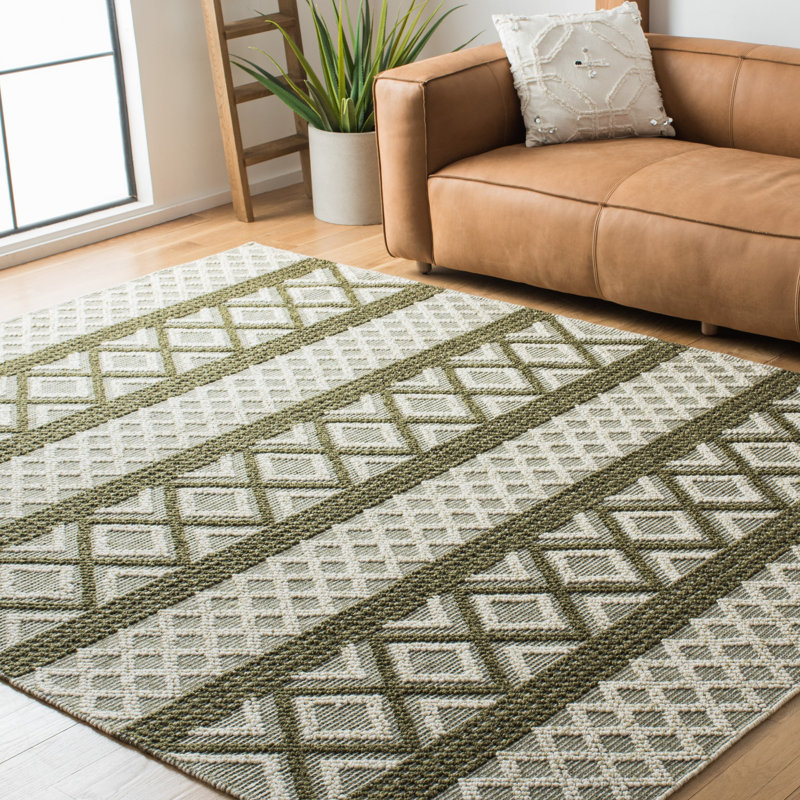 Geometric Hand-Woven Wool and Cotton Area Rug, Rectangle 8' x 10'