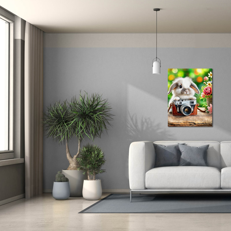 Art mural sur toile Sitz "Smile For Bunny" par Rey Klimt, H 34 po x l 26 po
