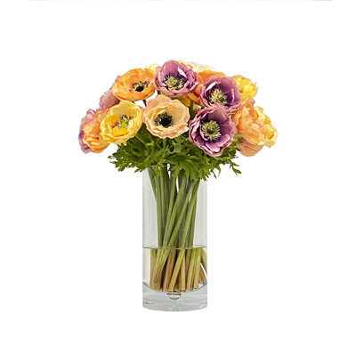 Fleurs mélangées dans un vase