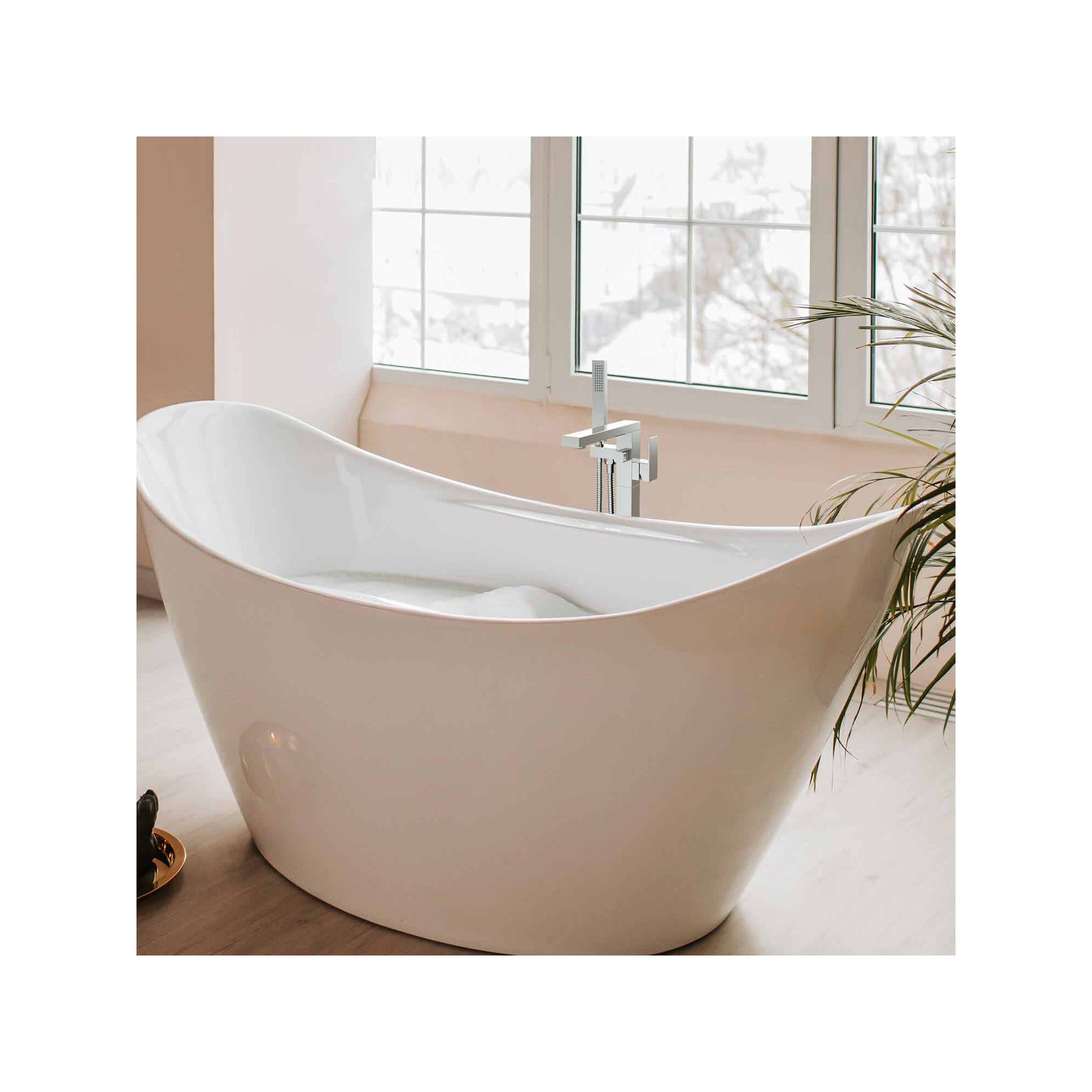 Cube Floor Tub Spout with Diverter, Chrome