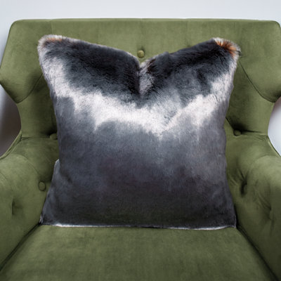 Ensemble de coussins décoratifs en fausse fourrure de couleur ambre Tissavel Thomas Collection®