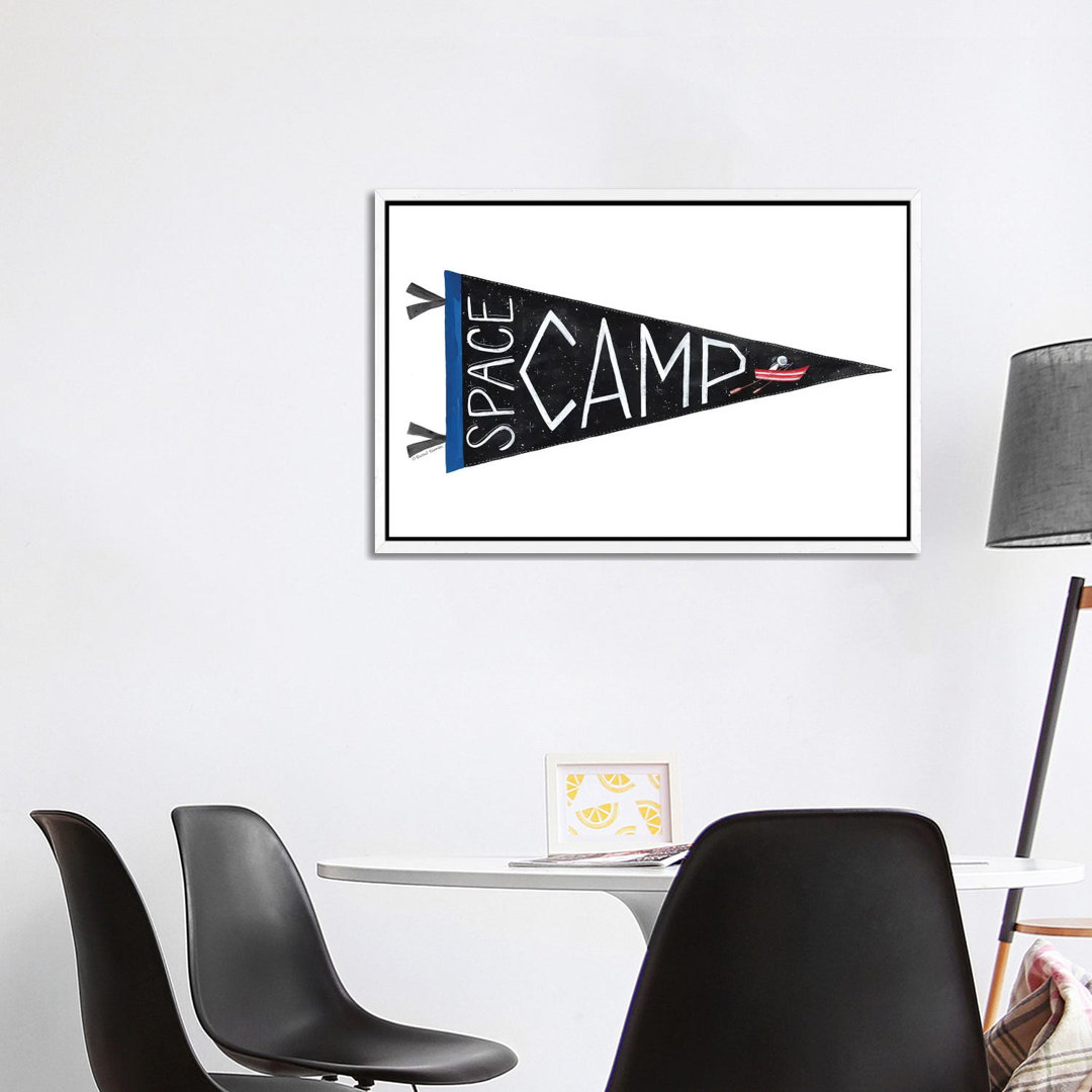 Space Camp Wimpel von Rachel Nieman - Galerie-verpackte Leinwand Giclée auf Leinwand